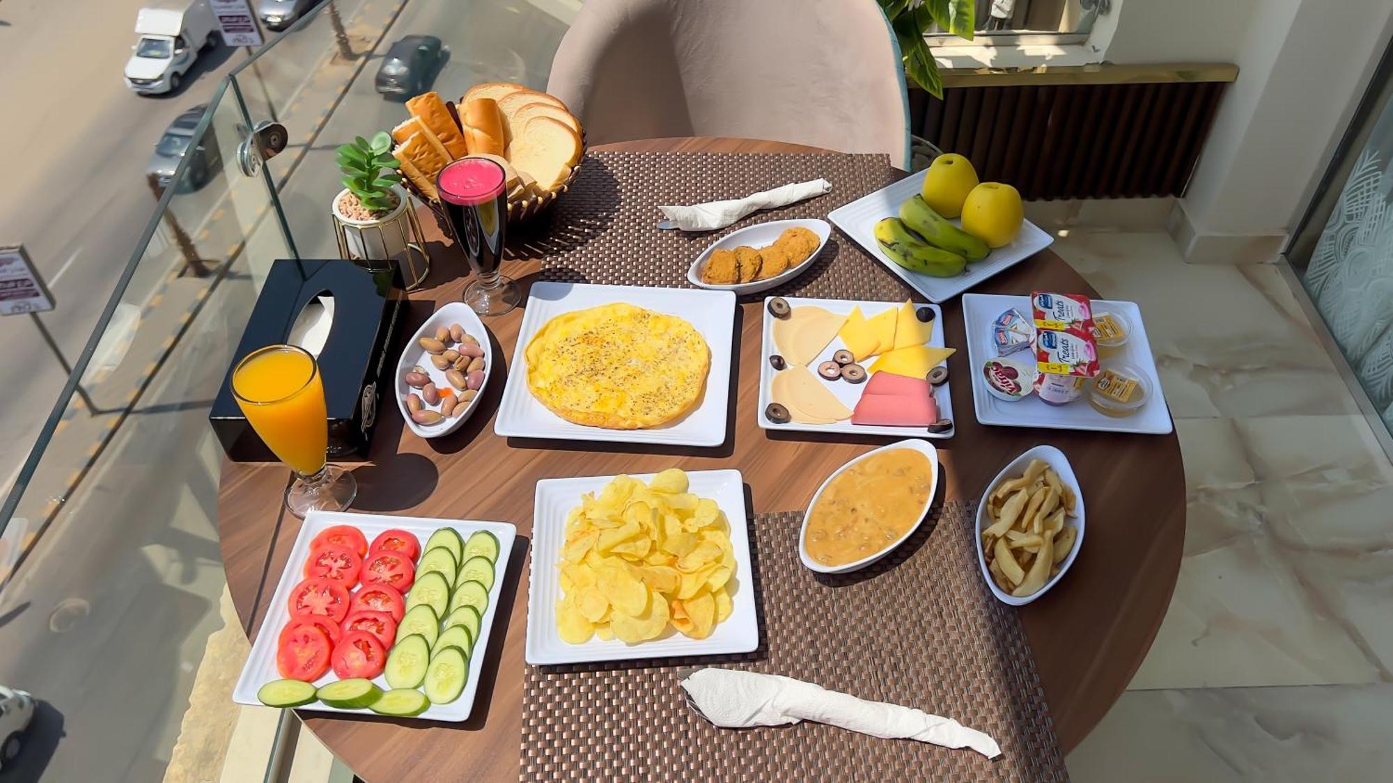 Imperial Pyramids Heights View Bed & Breakfast Nazlet el-Sîsi Exterior photo