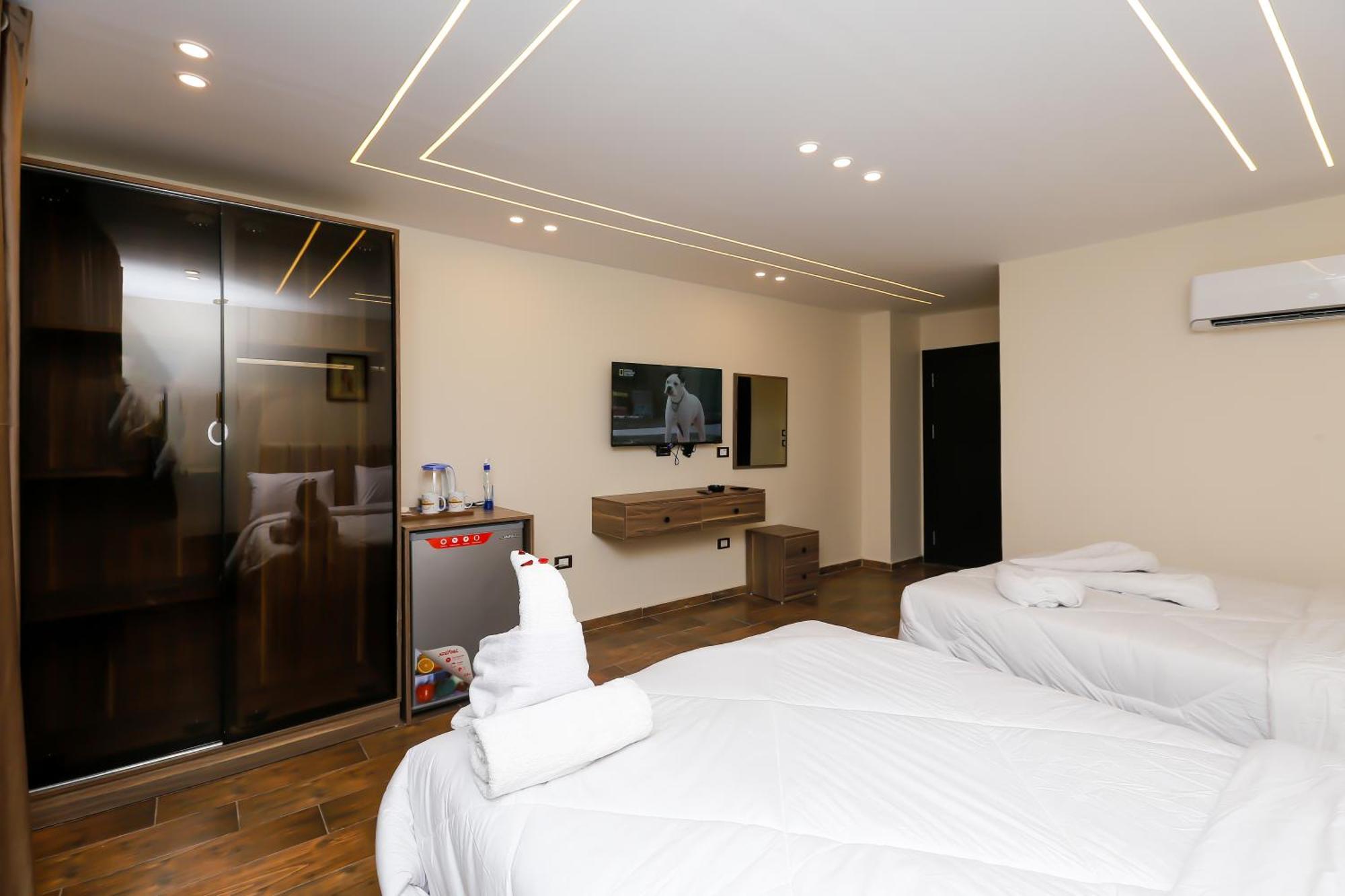 Imperial Pyramids Heights View Bed & Breakfast Nazlet el-Sîsi Exterior photo