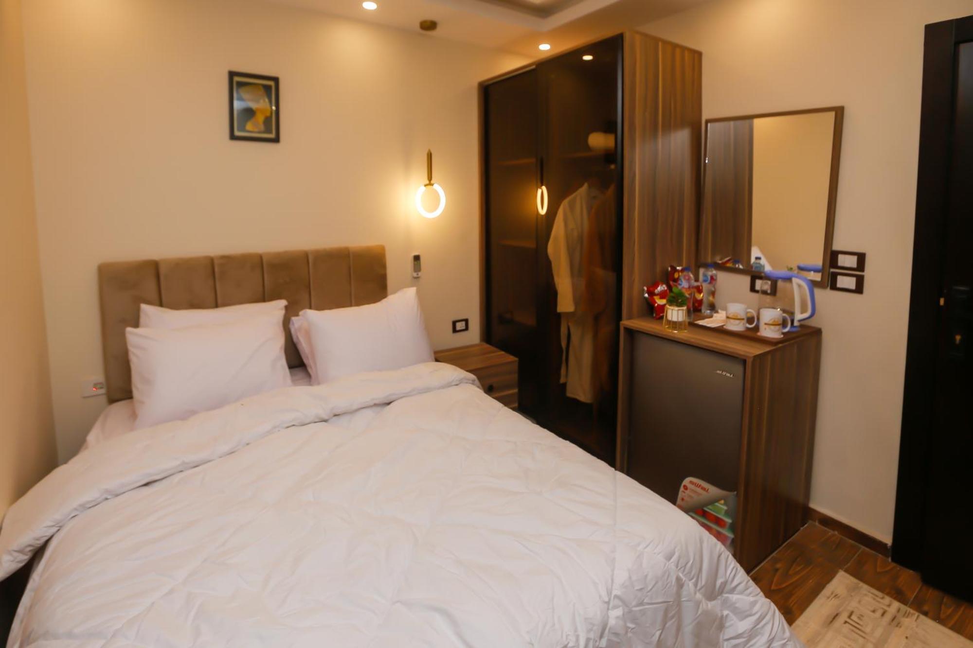 Imperial Pyramids Heights View Bed & Breakfast Nazlet el-Sîsi Exterior photo