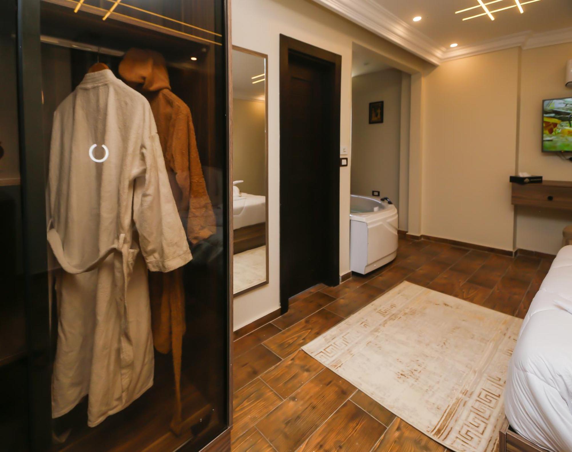 Imperial Pyramids Heights View Bed & Breakfast Nazlet el-Sîsi Exterior photo